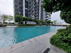 Sky Vue (D20), Condominium #561251181